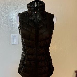Athleta Puffer Vest